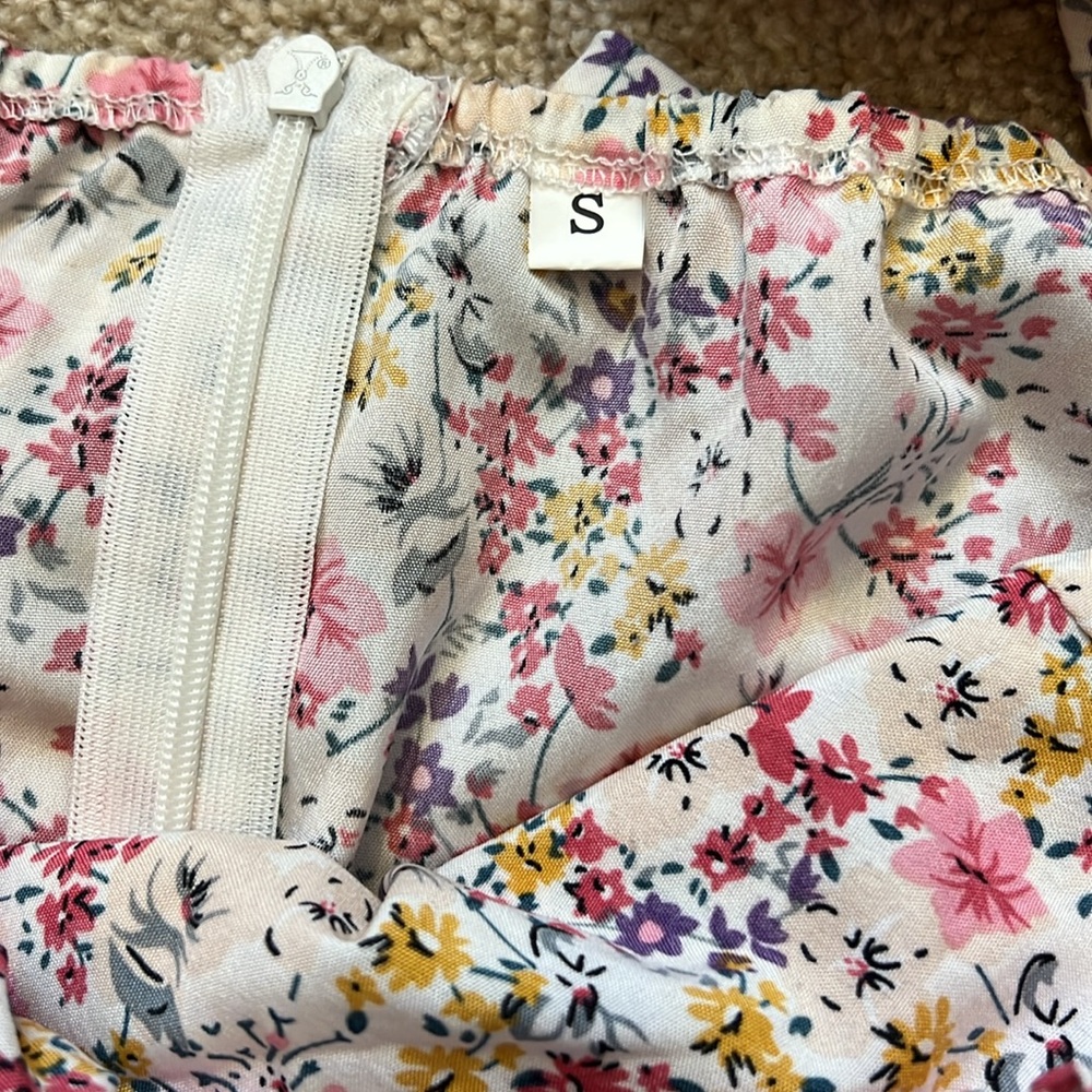 SHEIN Allover Floral Pink and White Ruched Mini Dress Size Small - Picture 9 of 9
